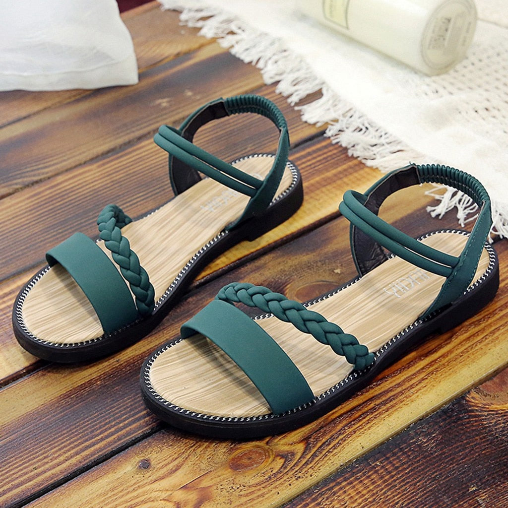 The Loma Flat Sandals