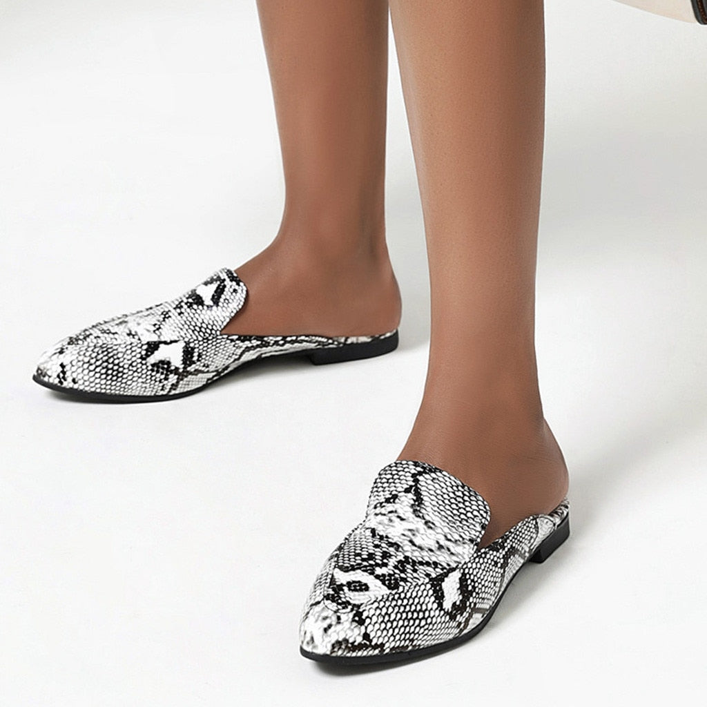 The Oona Flat Mules